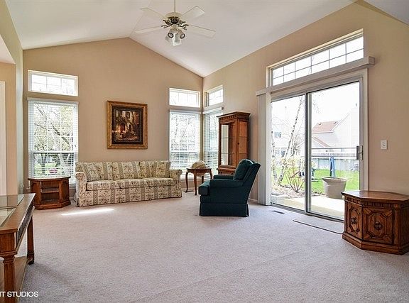 2nd image of 1608 Columbia Cir Unit 1