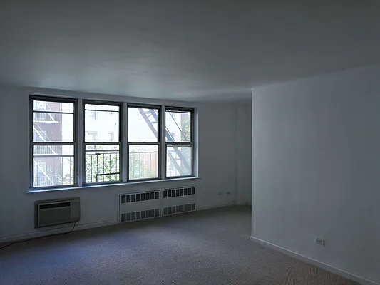 Sold by Keller Williams Realty Landmark | media 39