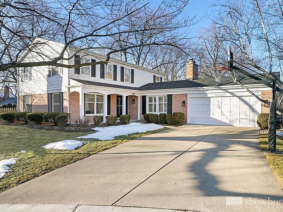 Great curb appeal!