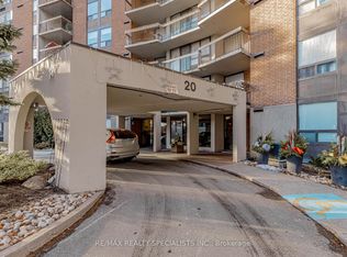 20 Mississauga Valley Blvd #1803, Mississauga, ON L5A 3S1