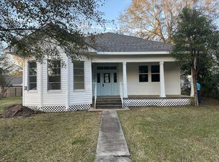 920 Roosevelt Dr, Silsbee, TX 77656