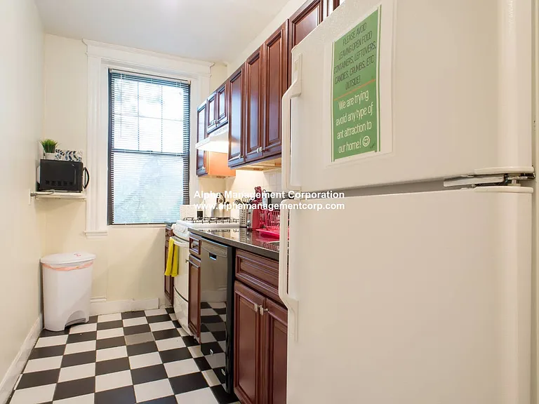 58 Queensberry St #6 — Photo 7