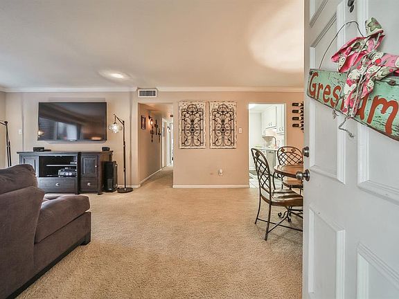 2nd image of 7575 Katy Fwy APT 34