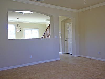 Lot 102 Picture 04