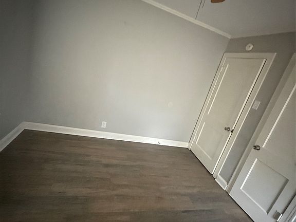 3rd image of 3202 Wagner St