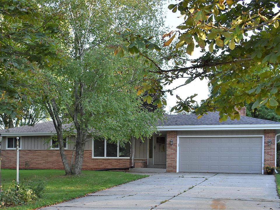 1st image of N9W23595 Nottingham Dr