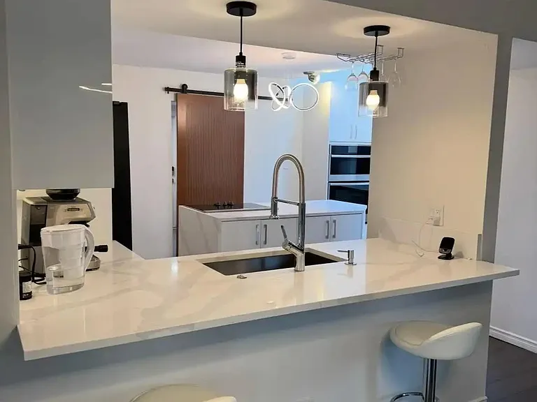 5620 Larson Pl — Photo 10