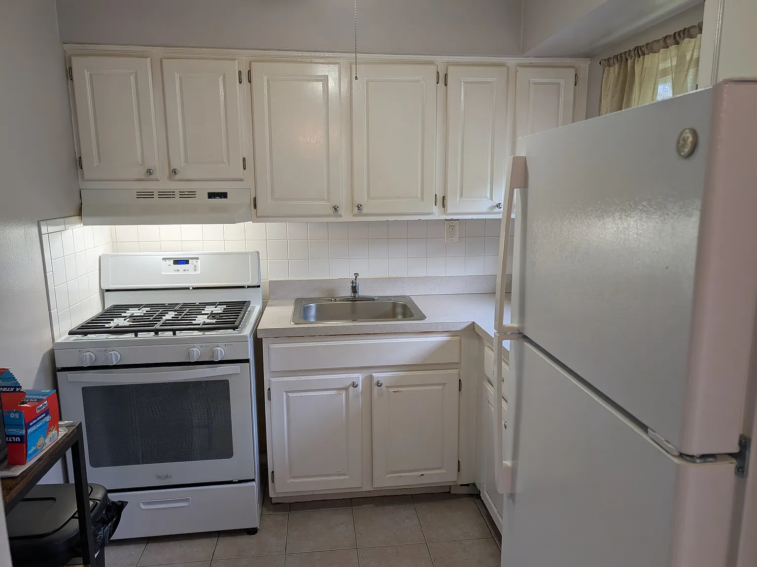 1 bed, 810 sqft, $1,750 — Photo 2