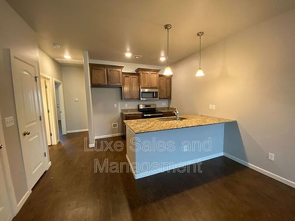 3rd image of 4604 Loch Ln