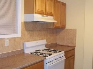 748 S Alden St, Philadelphia, PA