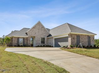 103 Lakecrest Dr, Madison, MS 39110