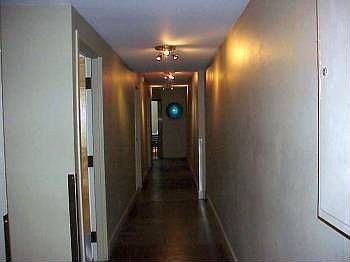3rd image of 115 E Holly St
