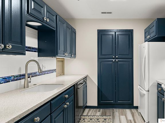 4th image of 128 N 13th St APT 405