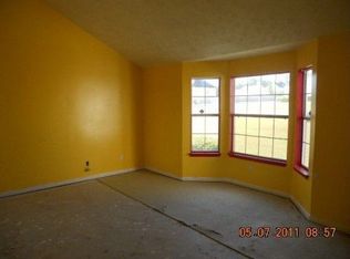 1354 Pebble Beach Ln, Hampton, GA 30228