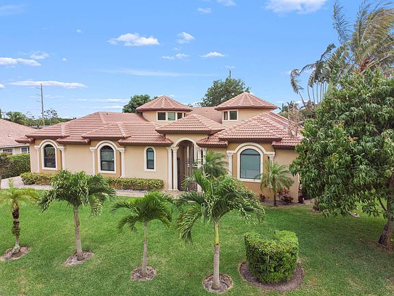 2nd image of 4190 Gleneagles Drive