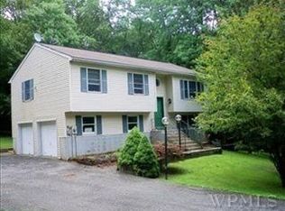 112 Still Rd, Poughquag, NY 12570