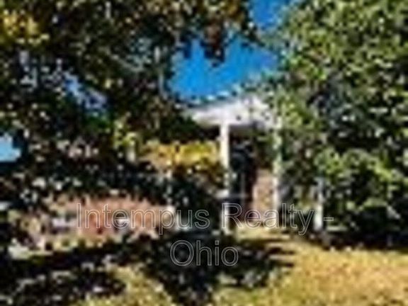 2nd image of 435 Anderson Ferry Rd #11