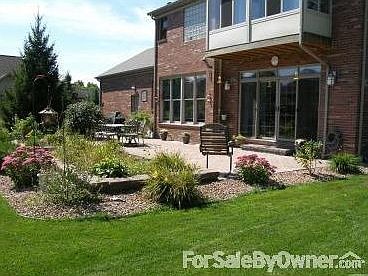 4th image of 580 West Ct