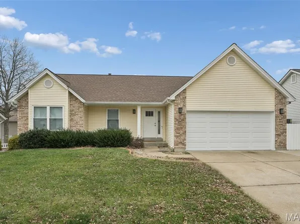 3705 Olsney Dr, Saint Charles, MO 63303