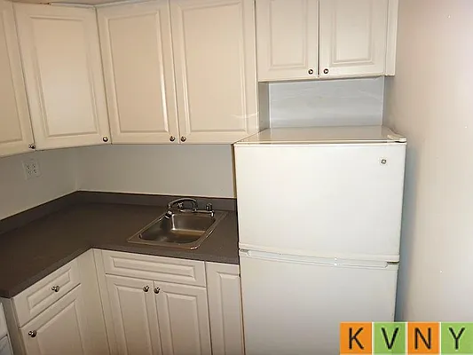 Rented by KVNY Soho | media 61