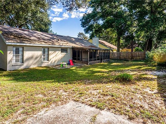 3rd image of 2034 Larkwood Dr