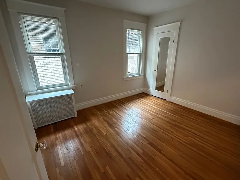542 Richmond Ave #UPPER — Photo 24