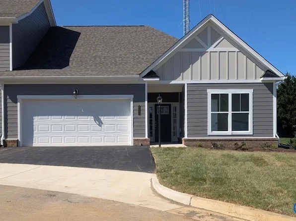 8693 Hope Farm Ln, Mechanicsville, VA 23111