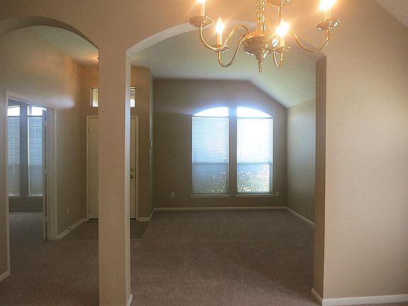 4th image of 1519 Chandler Park Ln
