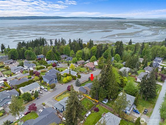 2nd image of 19229 94th Drive NW