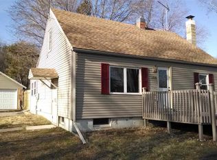 904 Ellis Ave, Baraboo, WI 53913