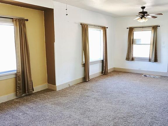 3rd image of 1102 E 11th St