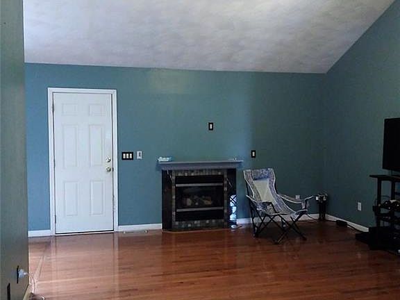 2nd image of 1293 6th Ave