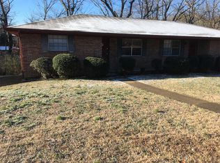 506 Royal Crest Dr, Hixson, TN 37343