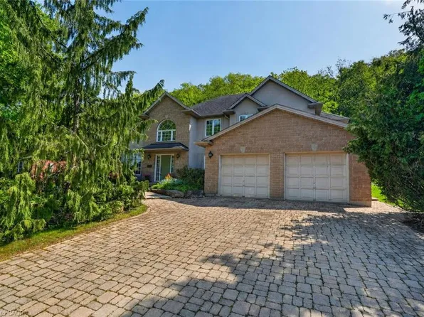 144 Dorchester Dr, Grimsby, ON L3M 5J9
