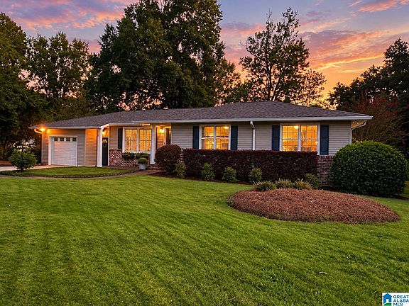 2nd image of 1305 Larry Ln
