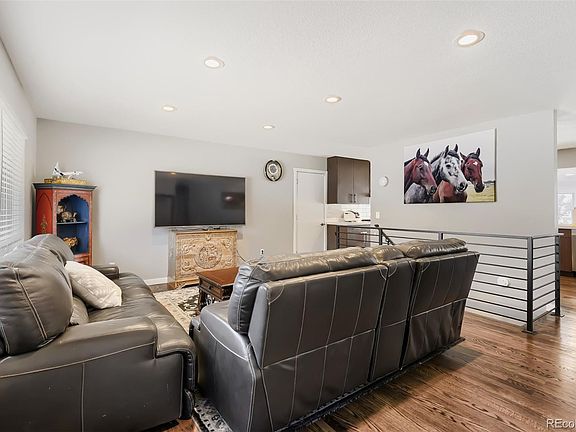 5th image of 3731 S Uinta Street