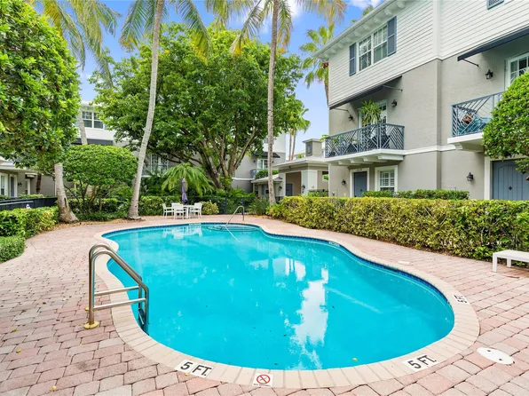 2243 NE 9th Ave, Fort Lauderdale, FL 33305