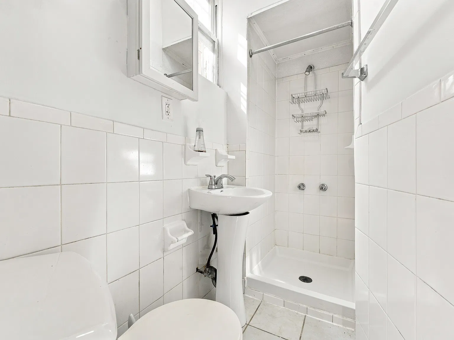 14 Putnam Avenue — Photo 2