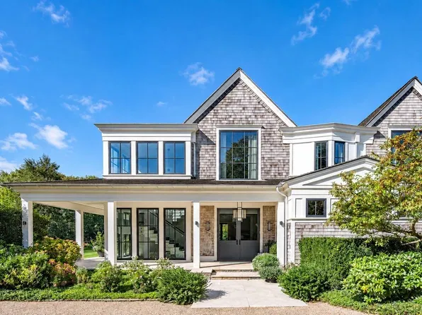 63 S Hill St, Southampton, NY 11968