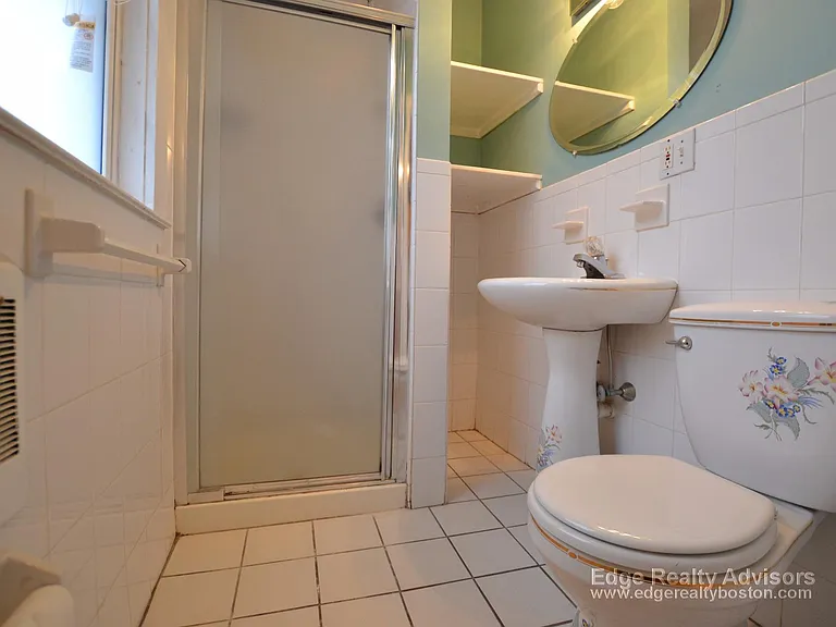 22-24 Everett Sq #2 — Photo 5