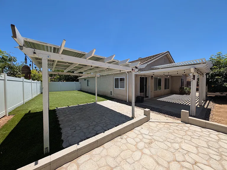 3850 Millbrae Ter — Photo 16