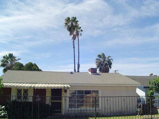 2nd image of 25521 Amanda St