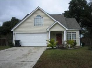 12121 Five Oaks Dr, Gulfport, MS 39503