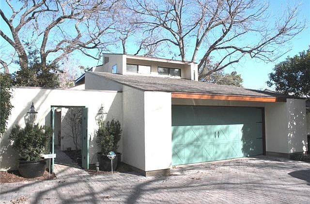 1st image of 5330 Collinwood Ave