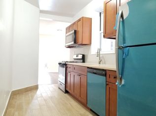 3072 44th St APT 2L, Astoria, NY 11103