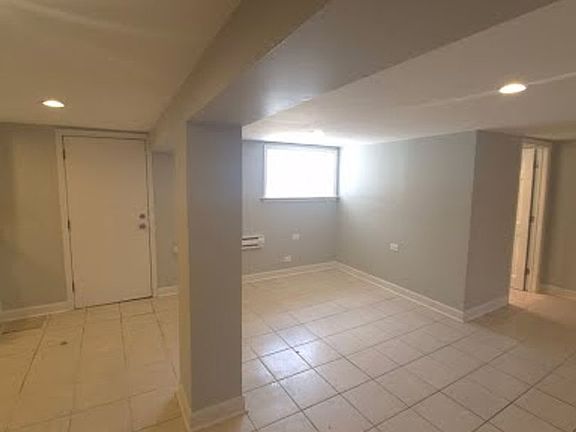 3rd image of 4807-11 W Thomas St #4807