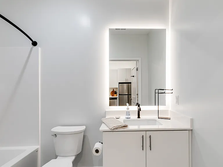 The Hub Apartments — Photo 14