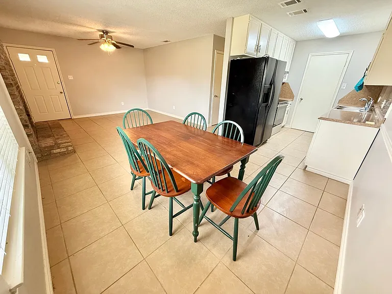 1629 Susan Dr — Photo 4