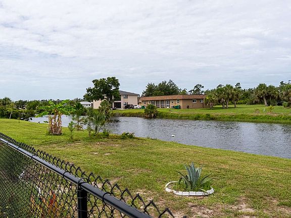 4th image of 143 Rotonda Cir