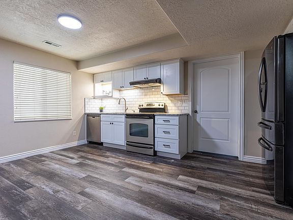 3rd image of 4018 W Cypress #Basement